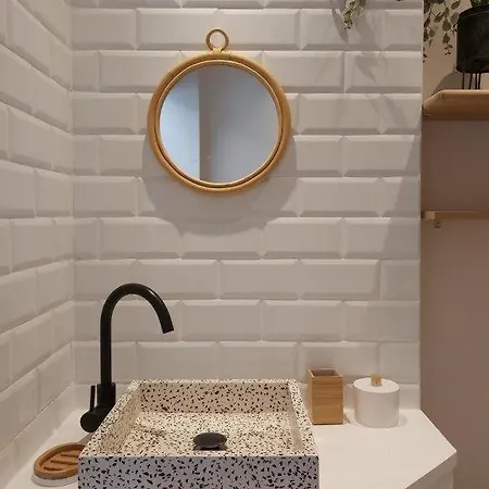T2 Centre De Quartier Vauban/cormontaigne Apartamento *